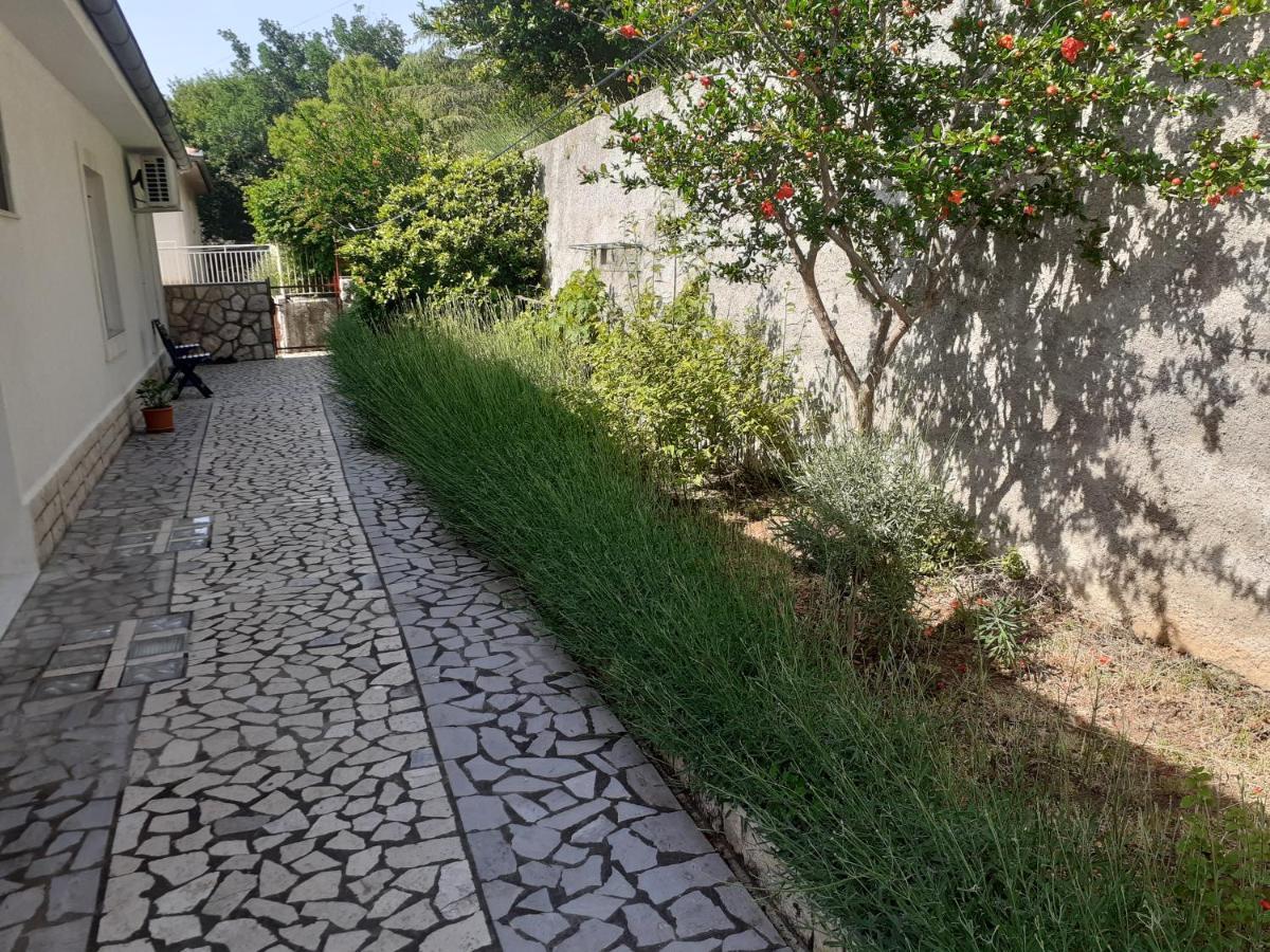 Dada Appartement Senj  Buitenkant foto